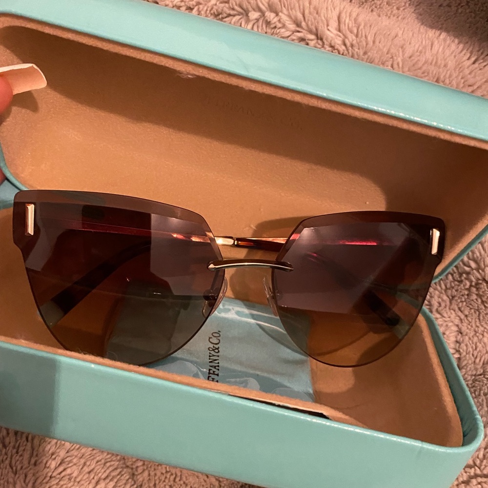 Authentic beautiful Tiffany sunglasses